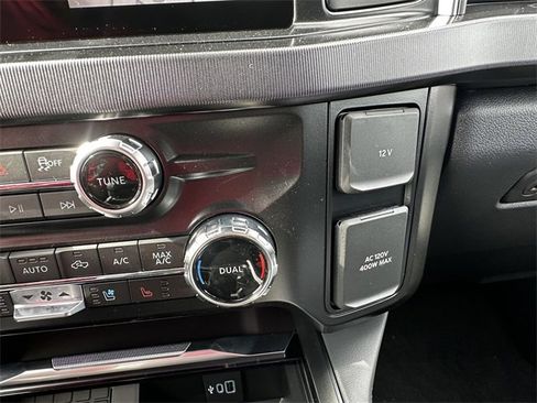 New 2026 Ford F250 Platinum w/ Tremor Off-Road Package image 30