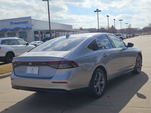 Certified 2023 Honda Accord EX image 5