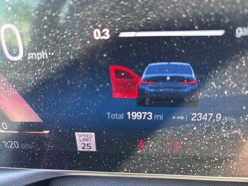 Used 2023 BMW 330i Sedan w/ Premium Package image 2