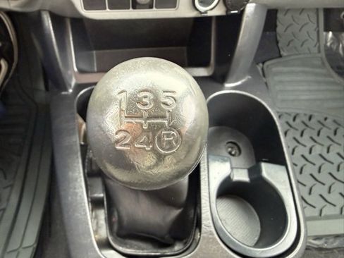 Used 2013 Toyota Tacoma 2WD Regular Cab image 17