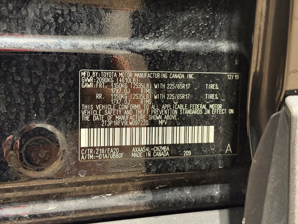 Used 2020 Toyota RAV4 XLE w/ All Weather Liner Package AWD/4WD image 29