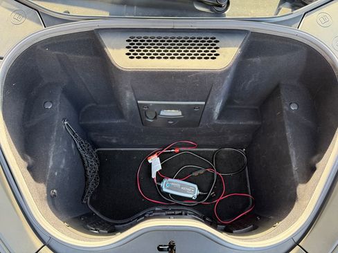 Used 2021 McLaren GT image 9