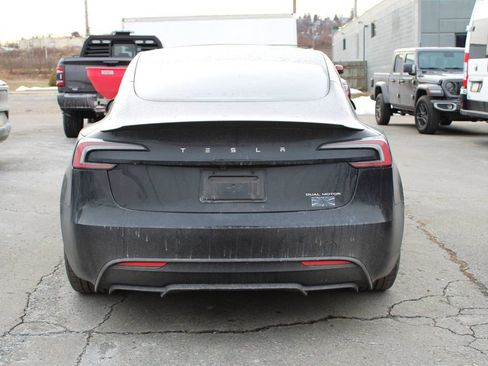 Used 2024 Tesla Model 3 Performance image 8