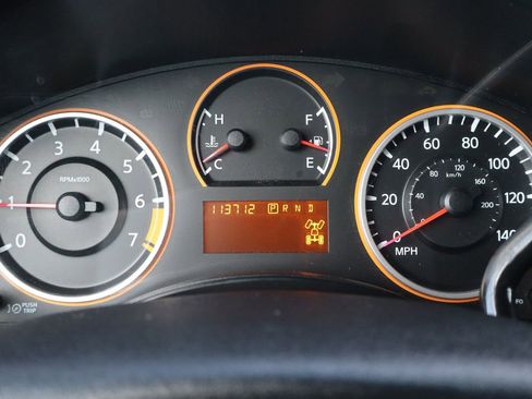 Used 2014 Nissan Titan S image 31