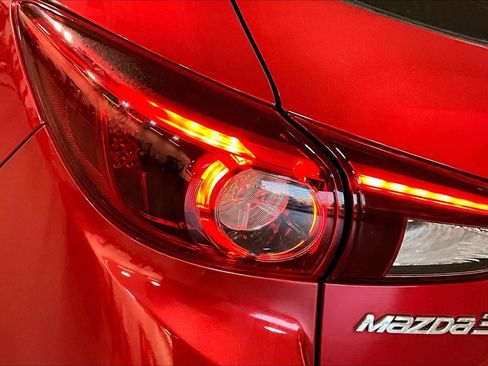Used 2016 MAZDA MAZDA3 s Grand Touring w/ Technology Package FWD image 30