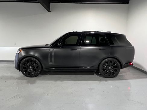 Used 2023 Land Rover Range Rover SE AWD/4WD image 6