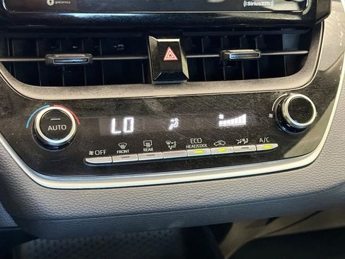 Used 2022 Toyota Corolla LE w/ Carpet Mat Package (TMS) FWD image 10