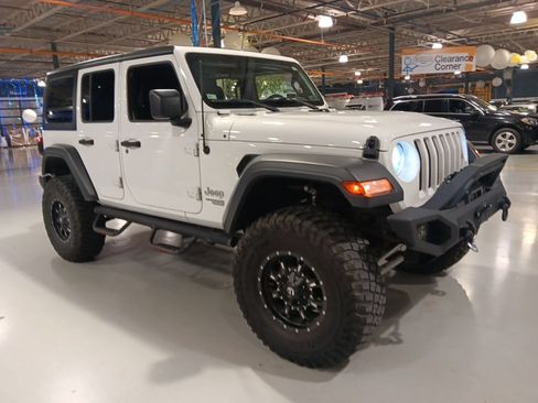 Used 2019 Jeep Wrangler Unlimited Sport S AWD/4WD image 1
