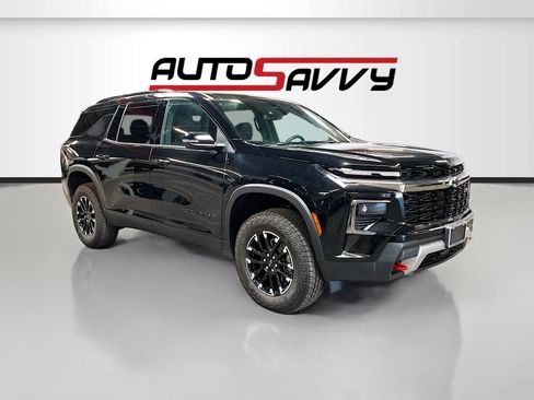 Used 2025 Chevrolet Traverse Z71 w/ Driver Confidence Package AWD/4WD image 1