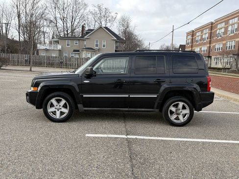 Used 2010 Jeep Patriot Latitude AWD/4WD image 19