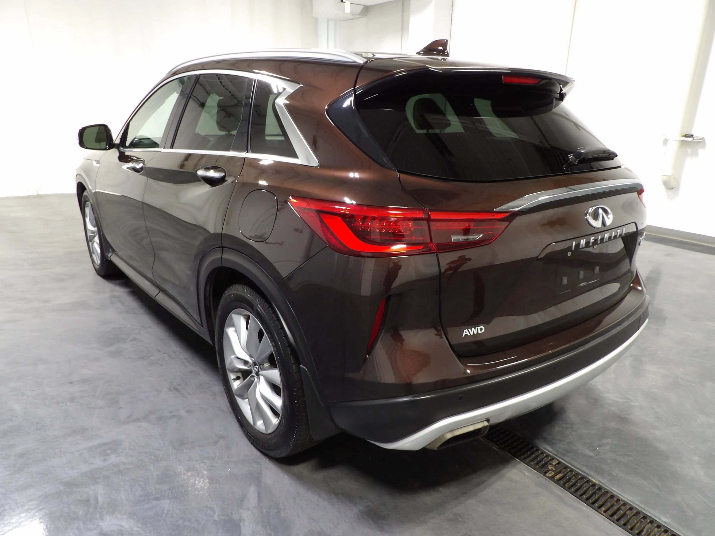Used 2021 INFINITI QX50 Essential w/ Convenience Package AWD/4WD image 7