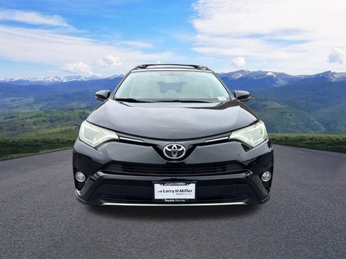 Used 2016 Toyota RAV4 XLE AWD/4WD image 9