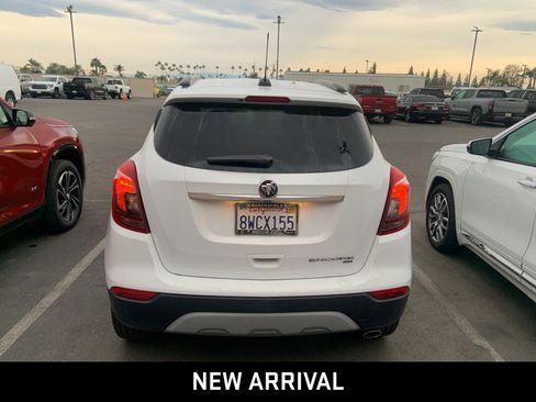 Used 2021 Buick Encore Preferred w/ Safety Package image 5