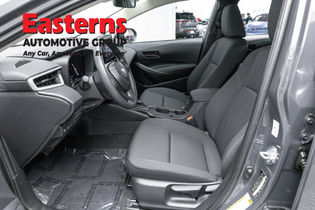 Used 2026 Toyota Corolla LE FWD image 15