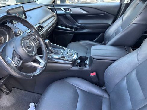 Used 2018 MAZDA CX-9 Touring w/ Touring Premium Package FWD image 13