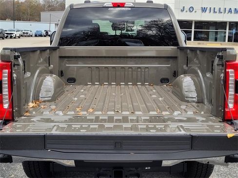New 2026 Ford F250 Lariat w/ Chrome Package image 7