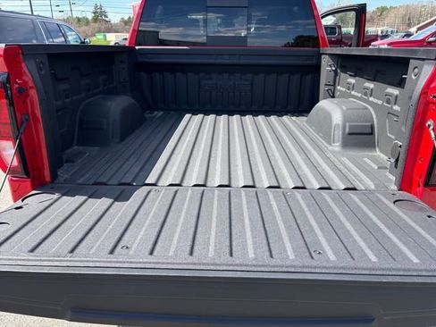Used 2025 GMC Sierra 1500 Elevation w/ Elevation Premium Package AWD/4WD image 17