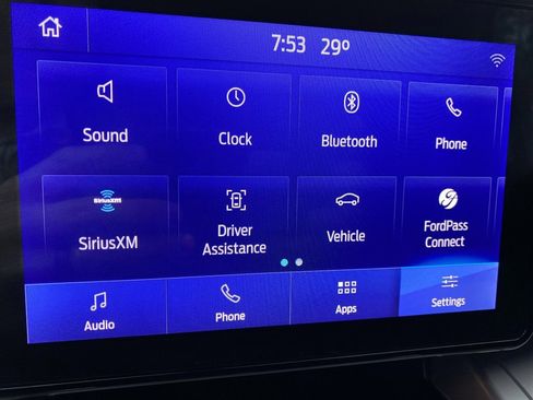 Used 2020 Ford Explorer XLT image 25