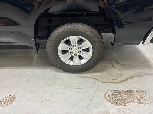 Used 2020 Chevrolet Silverado 1500 W/T w/ WT Value Package AWD/4WD image 20