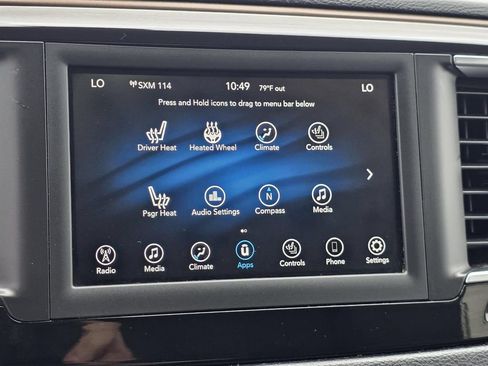 Used 2019 Chrysler Pacifica Touring-L FWD image 20