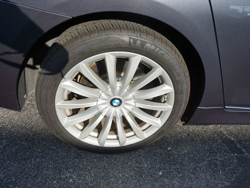 Used 2016 BMW 740i RWD image 39