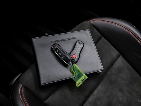 Used 2022 Porsche 911 GT3 image 85