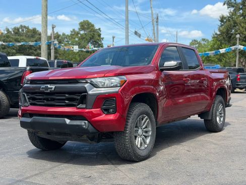 Used 2024 Chevrolet Colorado LT w/ LT Convenience Package II AWD/4WD image 1