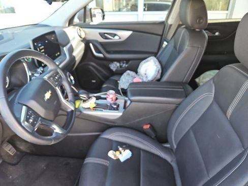 Used 2024 Chevrolet Blazer LT w/ Sound & Technology Package image 5
