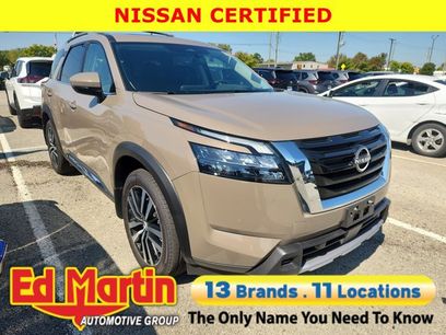 Certified 2025 Nissan Pathfinder Platinum