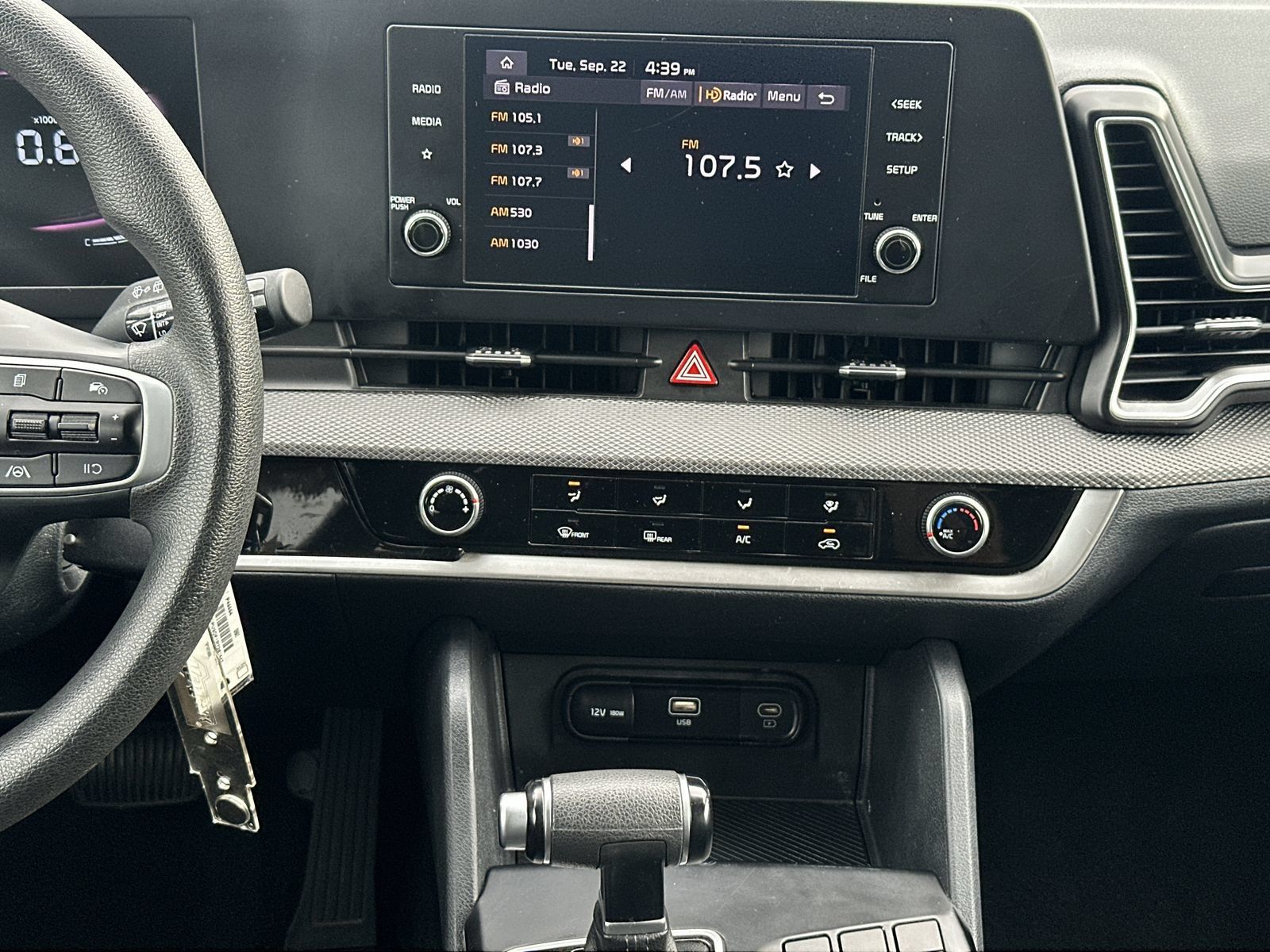 Used 2024 Kia Sportage LX FWD image 25
