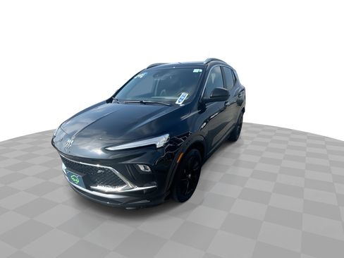 Certified 2024 Buick Encore GX Sport Touring FWD image 4