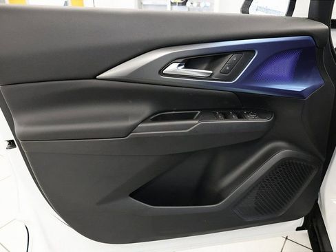 New 2026 Chevrolet Equinox EV LT image 24