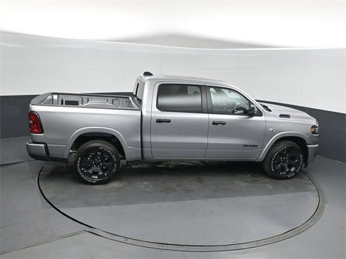 New 2026 RAM 1500 4x4 Crew Cab image 28