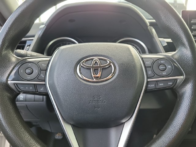 Used 2022 Toyota Camry LE FWD image 19