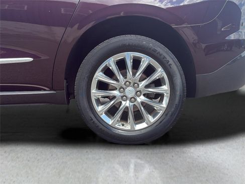 Used 2018 Buick Enclave Premium AWD/4WD image 30