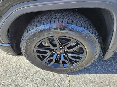 Certified 2024 GMC Sierra 1500 Elevation image 16