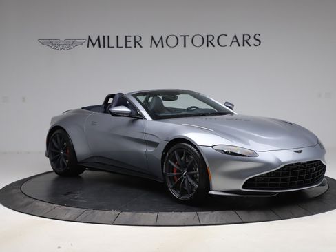 Used 2021 Aston Martin V8 Vantage Roadster RWD image 10