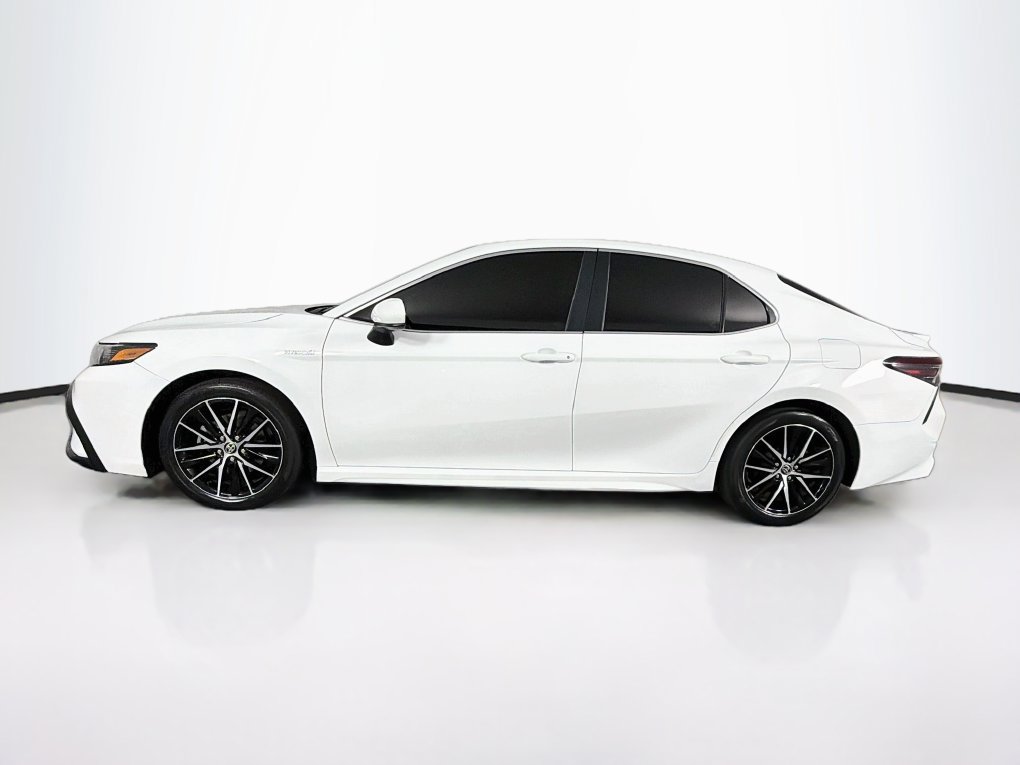 Used 2021 Toyota Camry SE FWD image 6