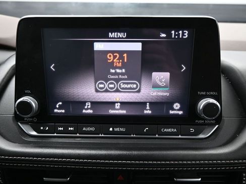 Used 2021 Nissan Rogue SV AWD/4WD image 19