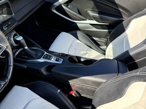 Used 2018 Chevrolet Camaro SS image 26
