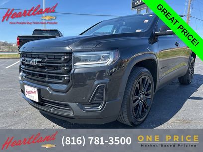 Used 2023 GMC Acadia SLE w/ Infotainment Package