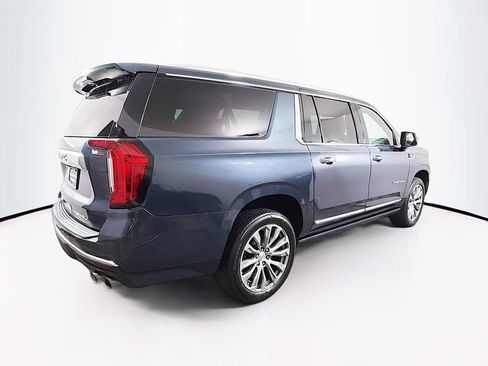 Used 2021 GMC Yukon XL Denali w/ Denali Premium Package AWD/4WD image 7