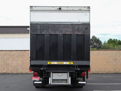 Used 2017 Ford F550 2WD Regular Cab Super Duty image 8