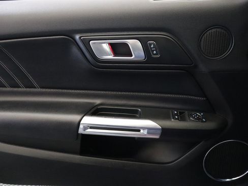 Used 2022 Ford Mustang Premium image 30