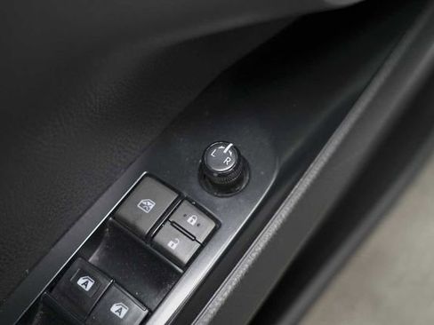 Used 2019 Toyota Camry SE image 26