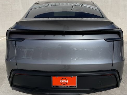 Used 2026 Tesla Model Y 2WD image 4