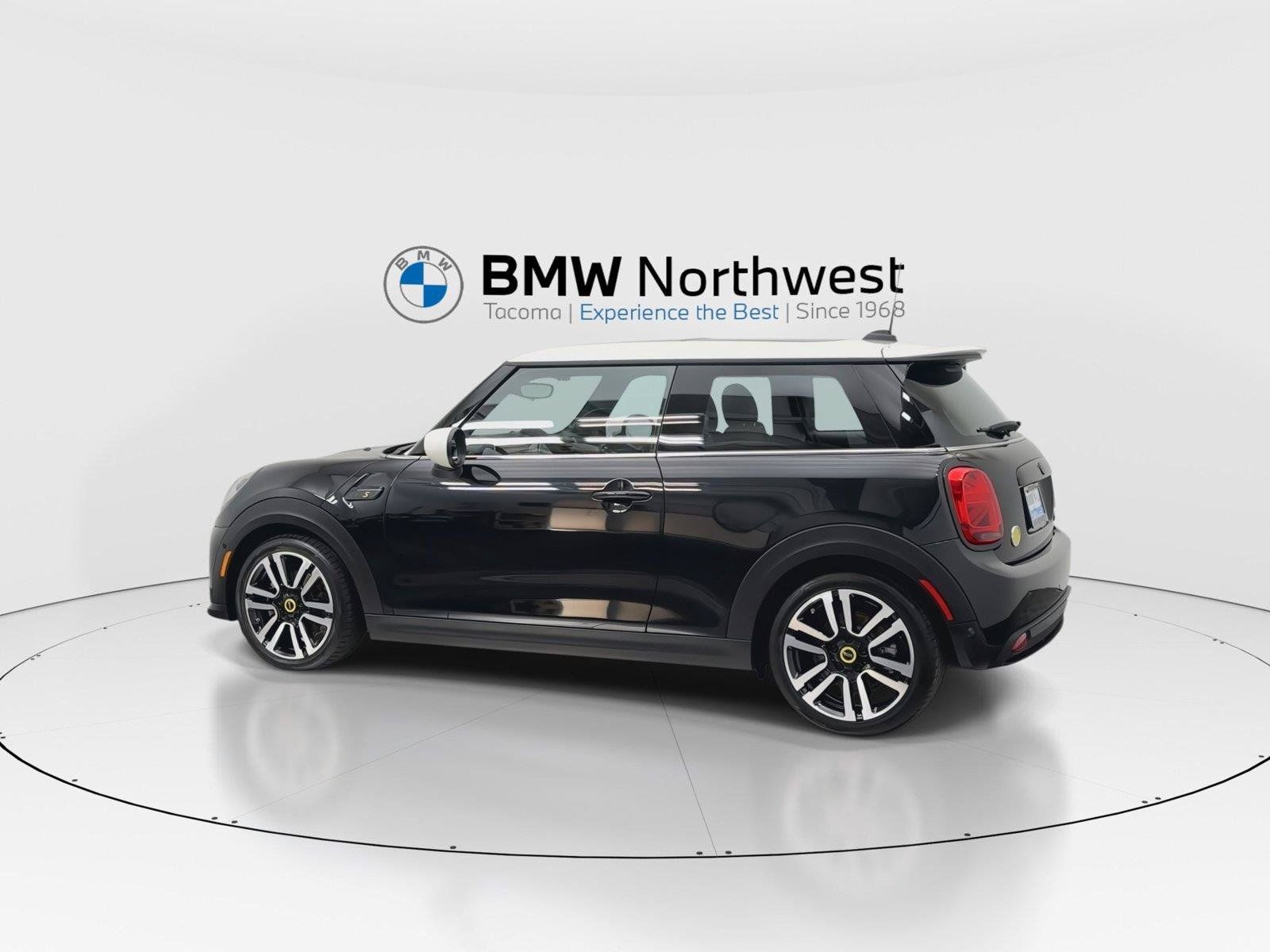 Used 2023 MINI Cooper SE FWD image 11