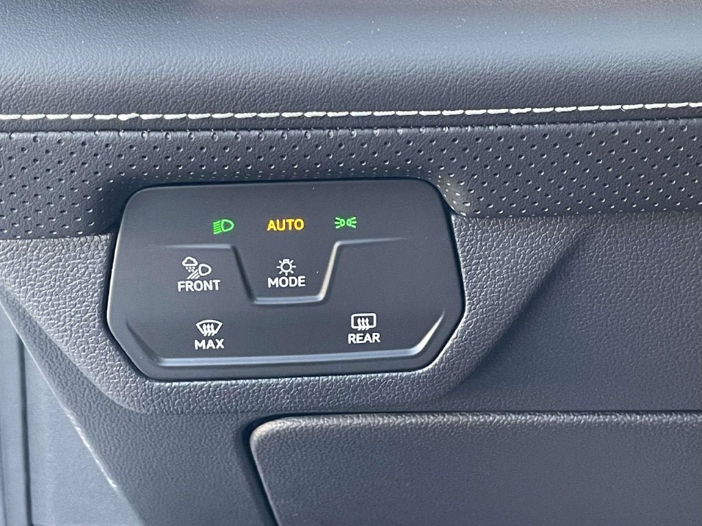 New 2026 Volkswagen Atlas Cross Sport SEL Premium R-Line AWD/4WD image 22