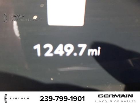 Used 2025 Lincoln Aviator Reserve w/ Luxury Package image 11