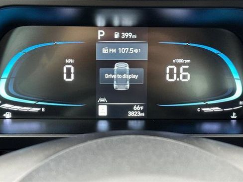 Certified 2025 Hyundai Elantra Sport image 24